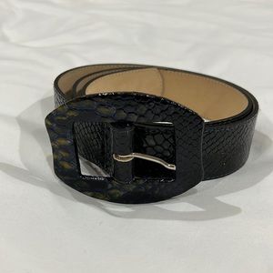 Patent leather snakeskin belt. Navy. Size 36